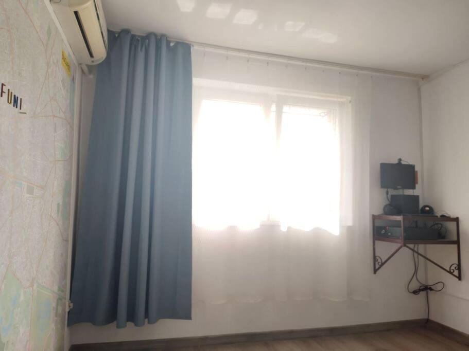 Appartement Mic Dormitor Informativ Turistic à Bucarest Extérieur photo